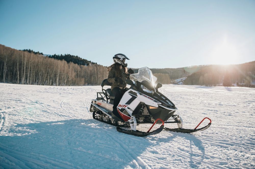 Snøscooter gir frihet i vinterlandskapet